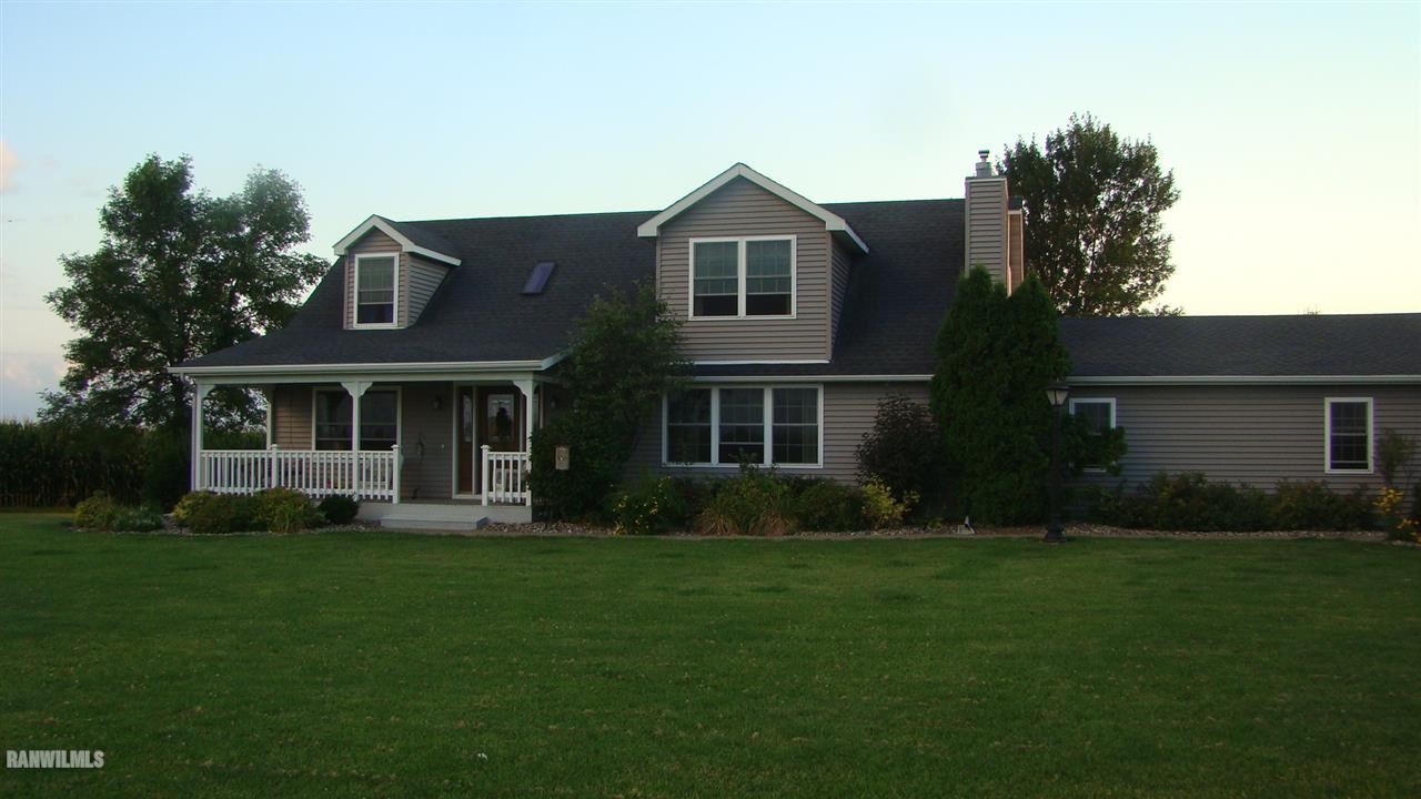 8802 North High Ridge Road East Dubuque, IL 61025 - Photo 3 of 25 Gallery Image 3