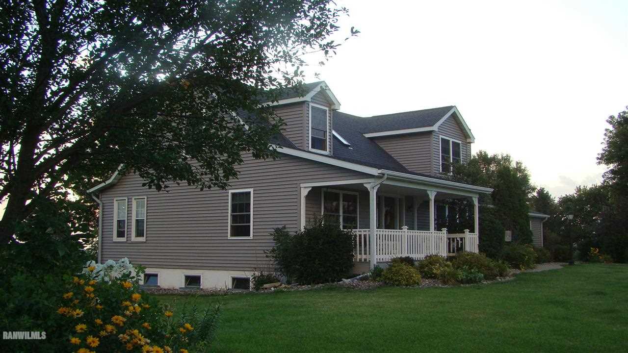 8802 North High Ridge Road East Dubuque, IL 61025 - Photo 4 of 25 Gallery Image 4