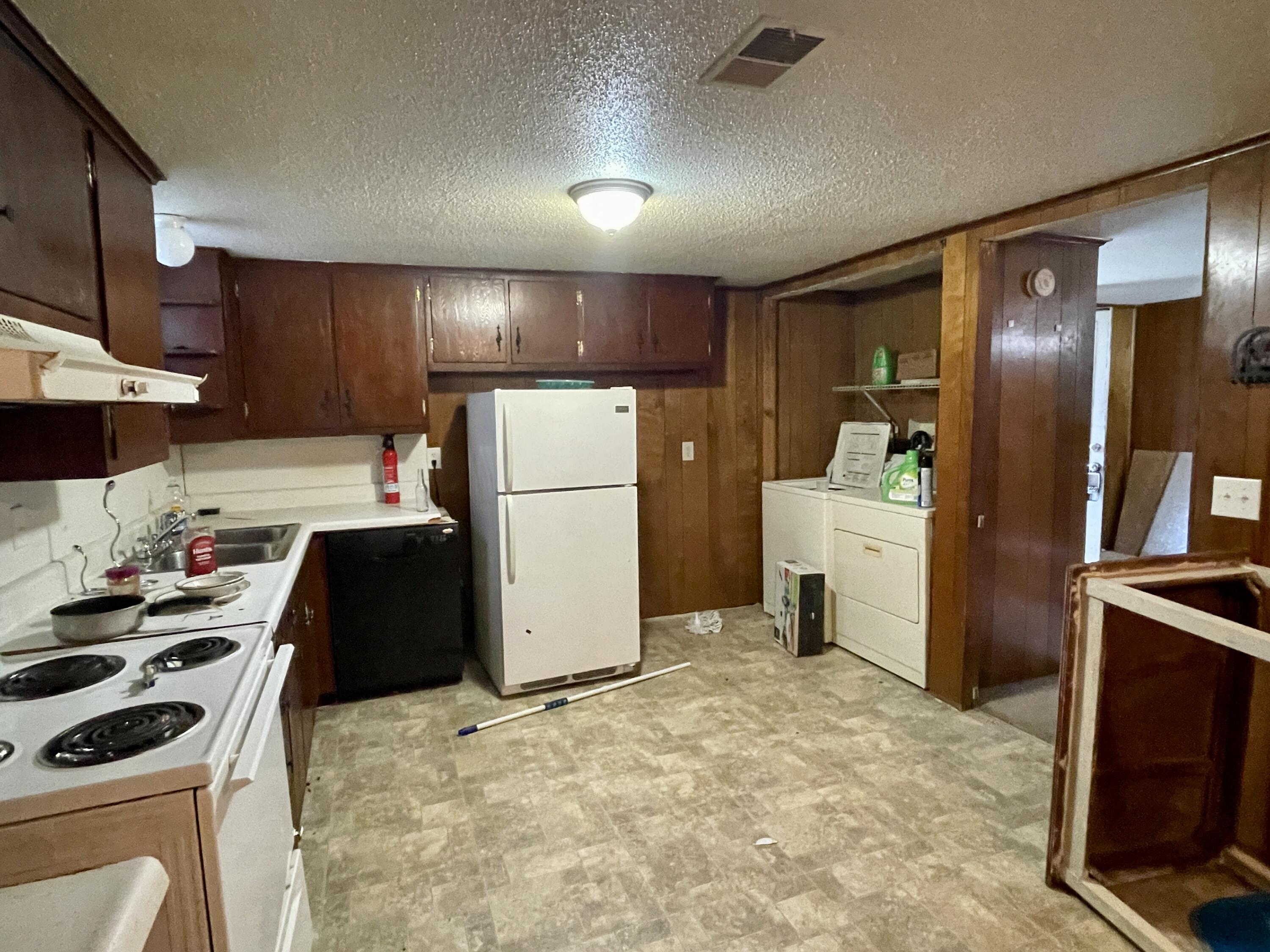 1637 Calvary Ridge Road Yosemite, KY 42566 - Photo 4 of 21 BCF5F289-2782-48C6-B4D0-6C442A73E0A8