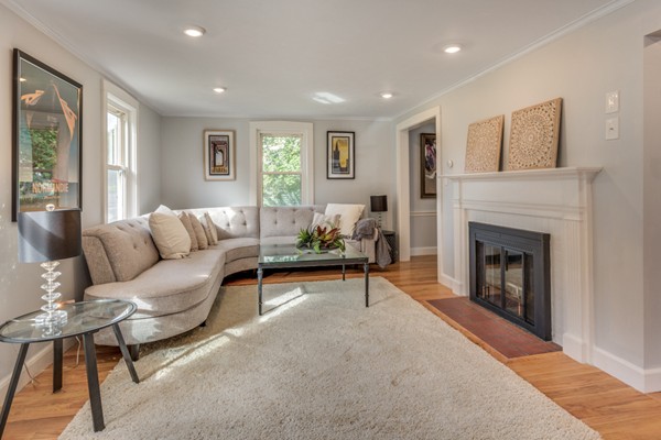 53 Carey Road Needham, MA 02494 - Photo 6 of 30