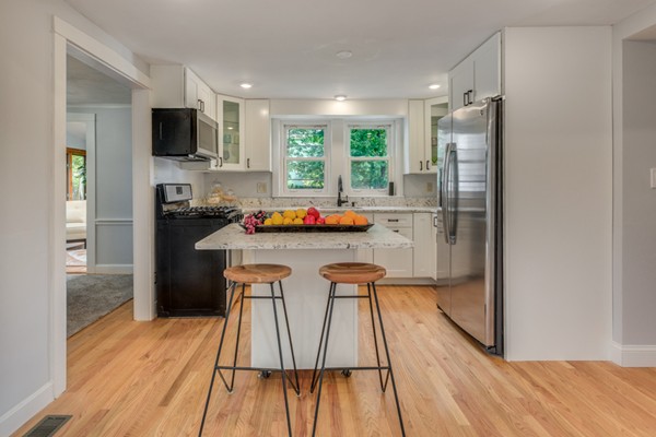 53 Carey Road Needham, MA 02494 - Photo 9 of 30