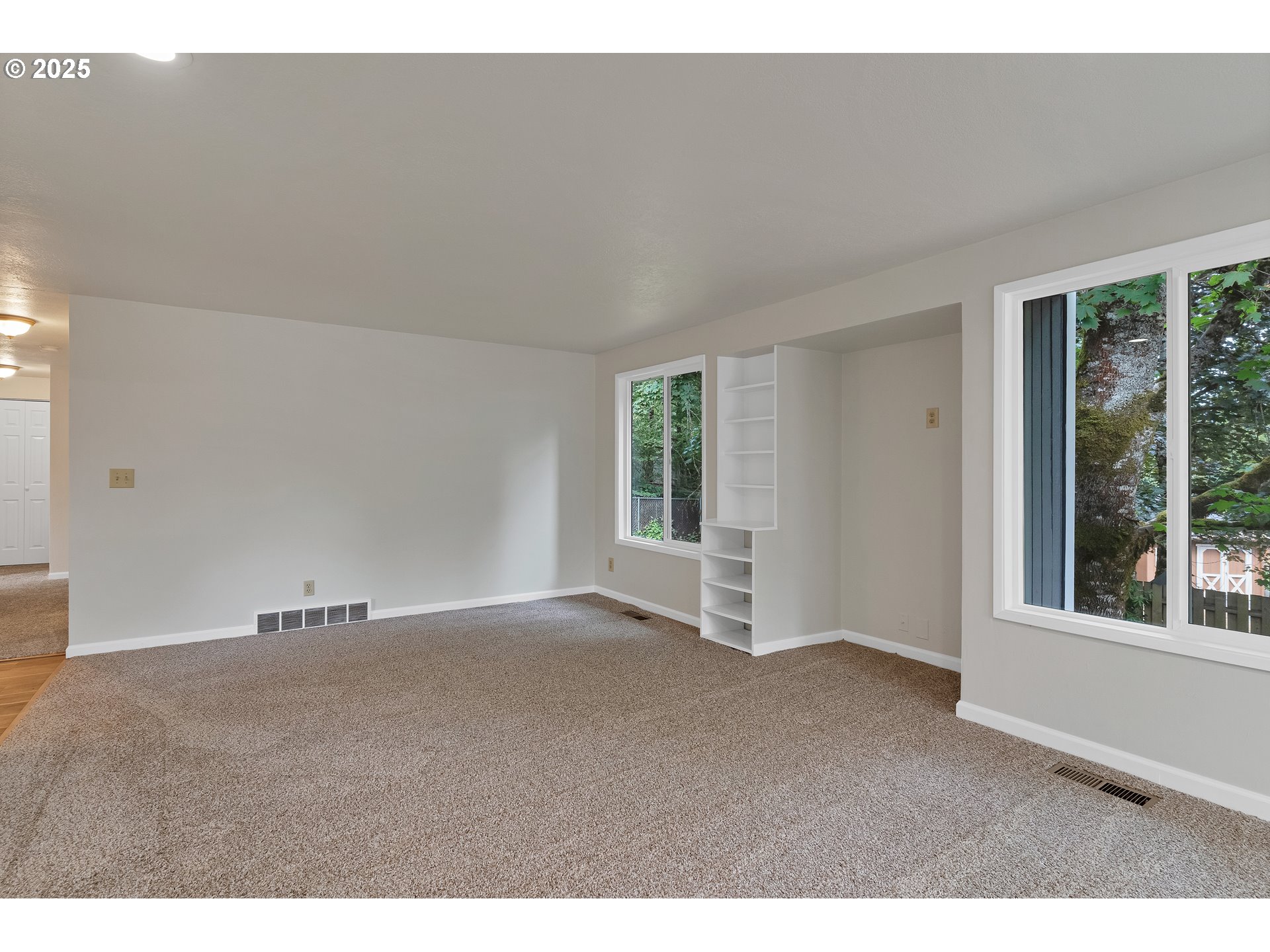 1345 Rees Hill Road Southeast Salem, OR 97306 - Photo 16 of 47