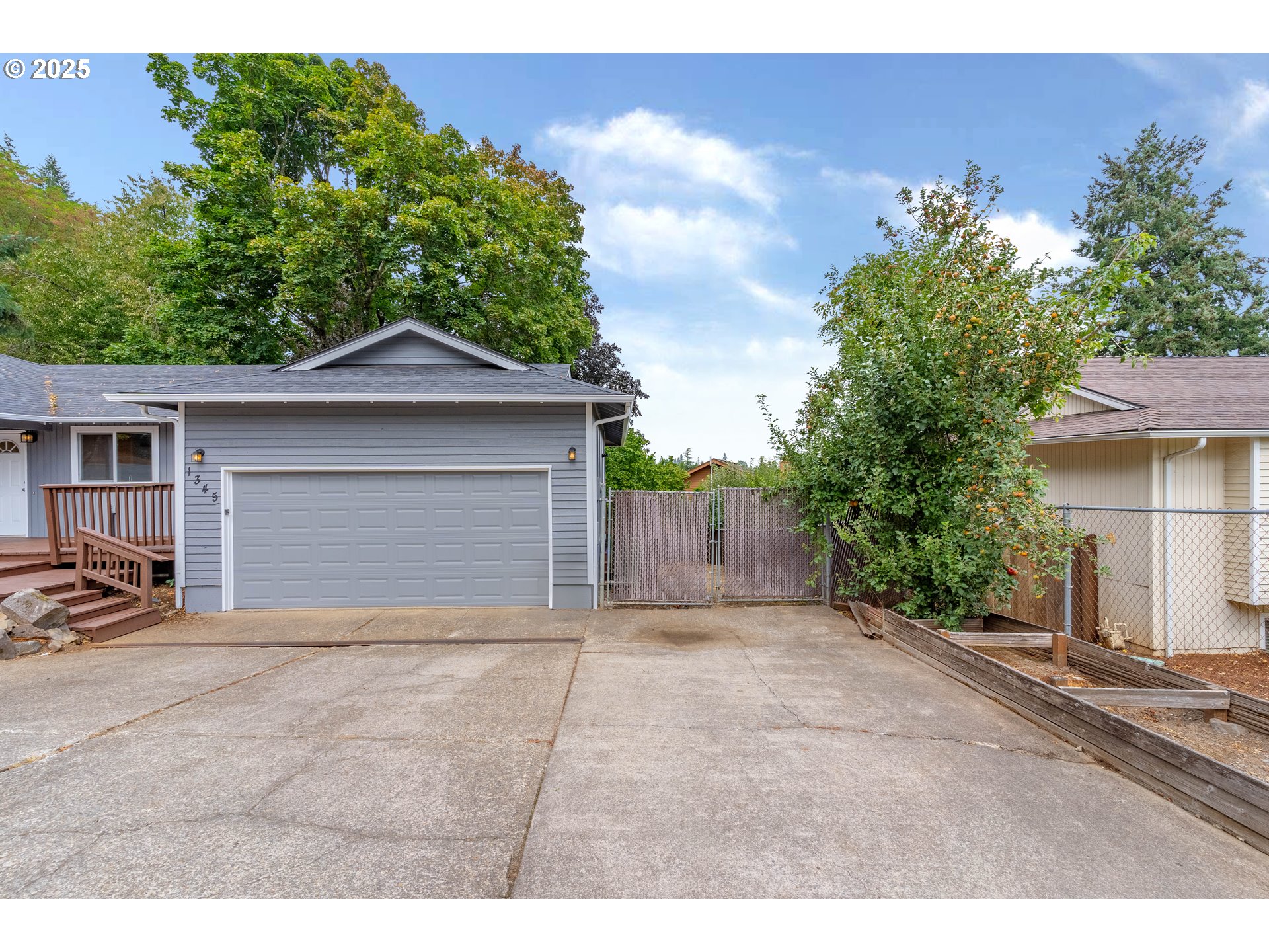 1345 Rees Hill Road Southeast Salem, OR 97306 - Photo 2 of 47