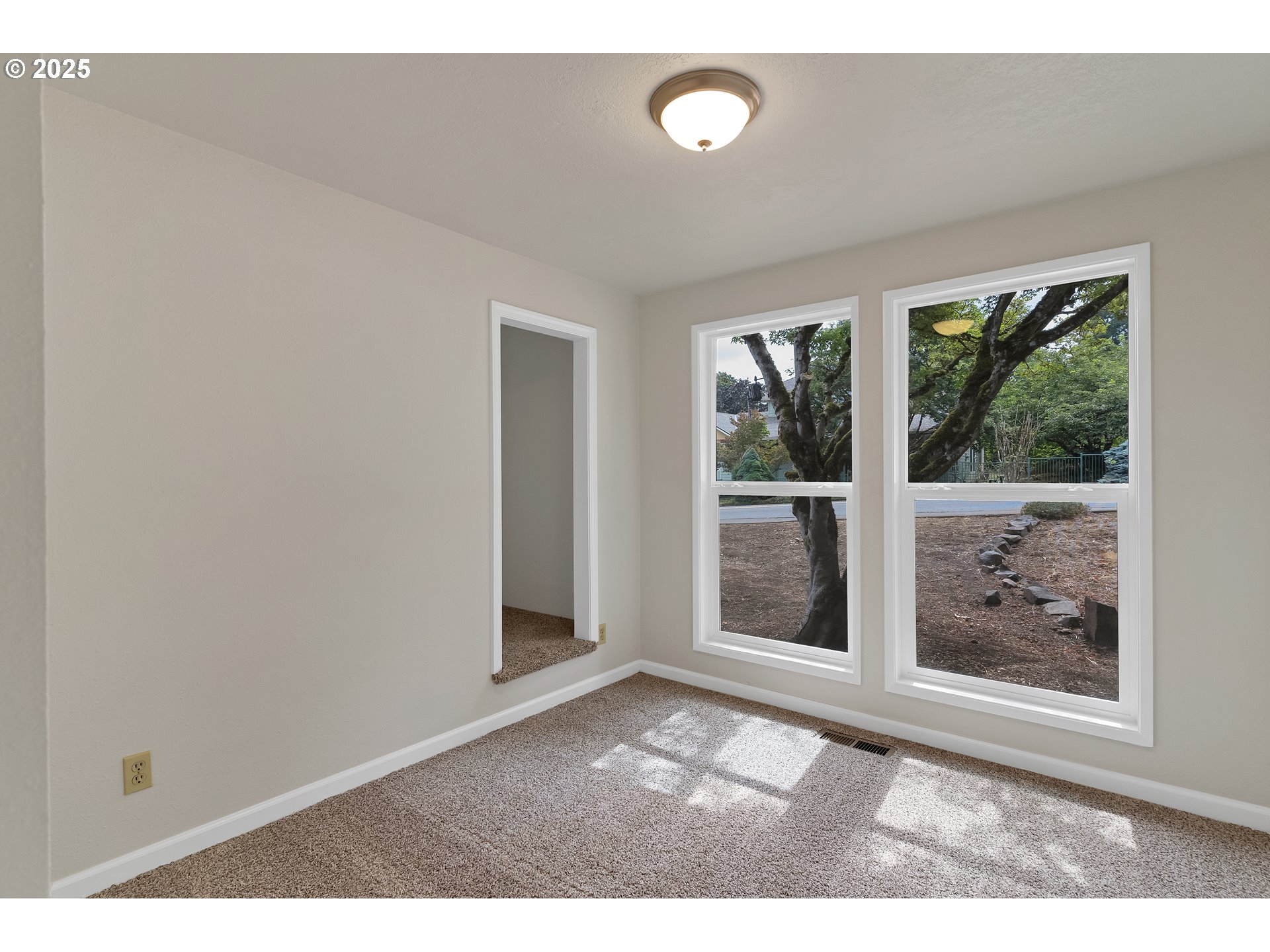 1345 Rees Hill Road Southeast Salem, OR 97306 - Photo 26 of 47