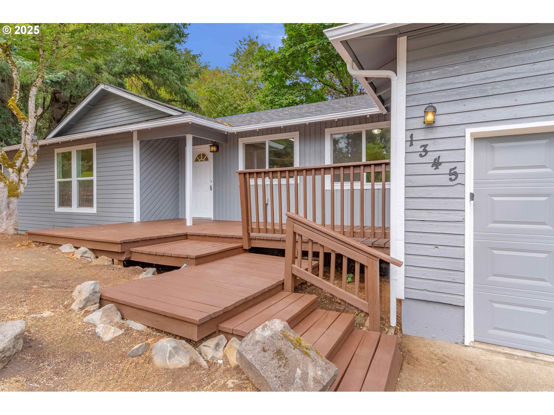 1345 Rees Hill Road Southeast Salem, OR 97306 - Photo 4 of 47