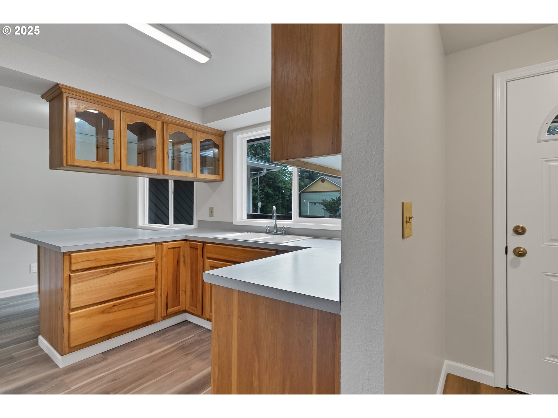 1345 Rees Hill Road Southeast Salem, OR 97306 - Photo 6 of 47