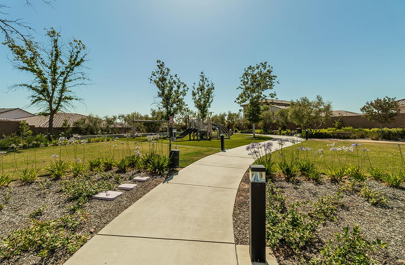 4254 Oak Knoll Road Madera, CA 93636 - Photo 42 of 74 Nearby neighborhood park with playground equipments