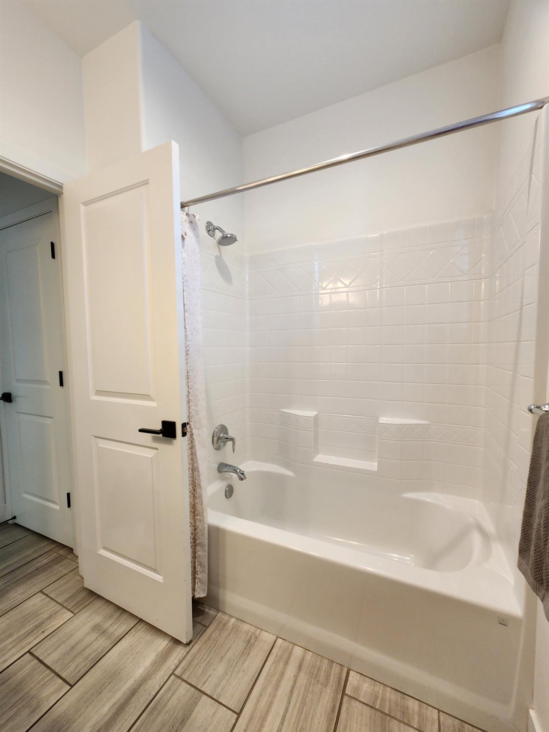 4254 Oak Knoll Road Madera, CA 93636 - Photo 7 of 74