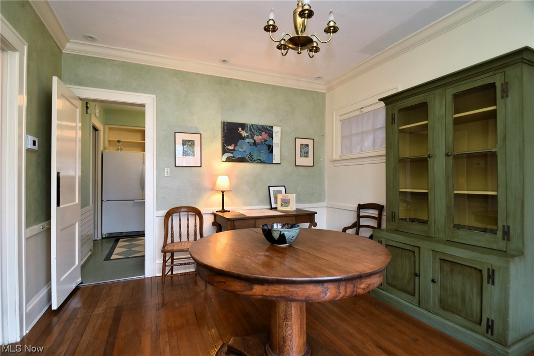 2838 Chadbourne Road Cleveland, OH 44120 - Photo 10 of 39 Gallery Image 10