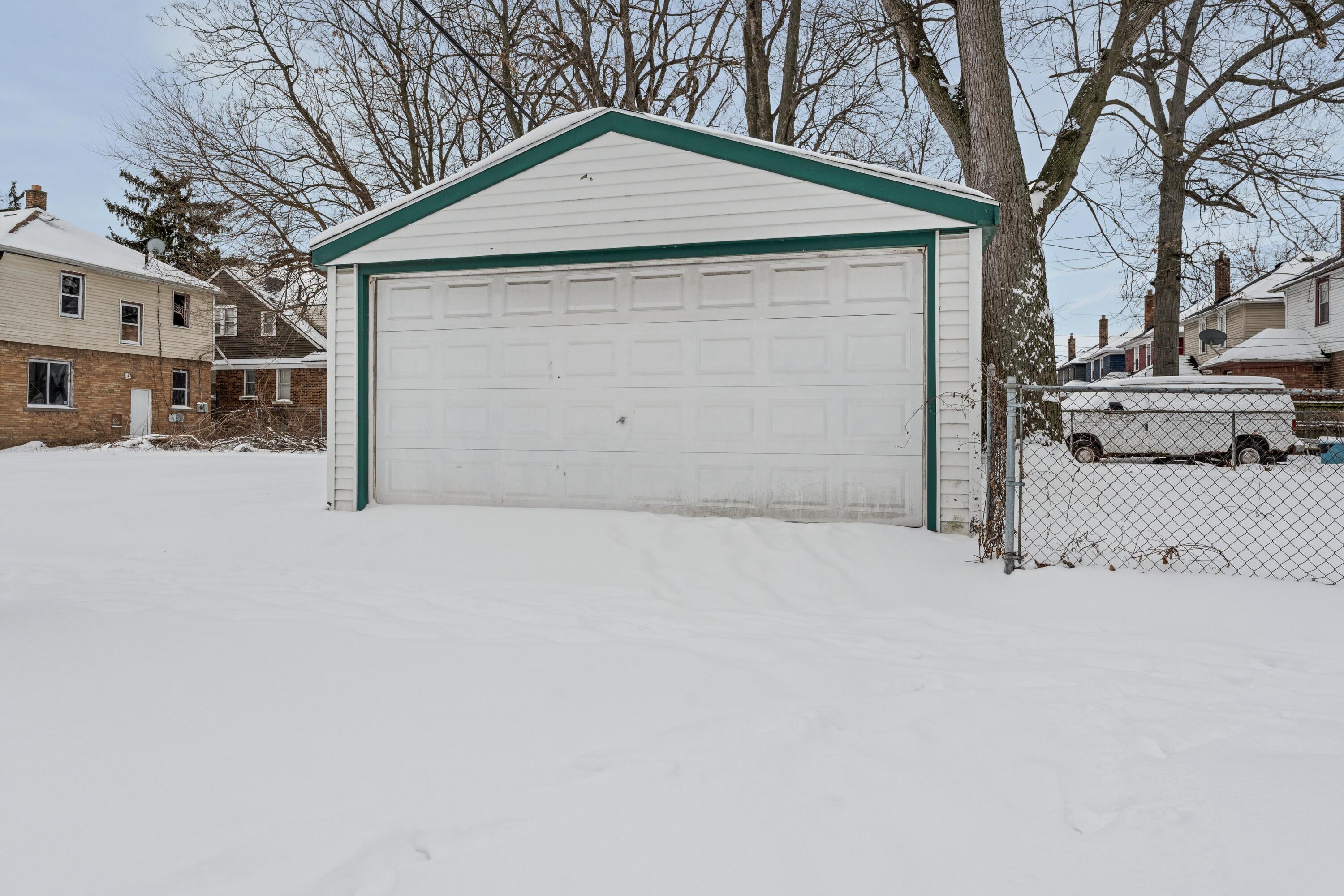 16260 Cheyenne Street Detroit, MI 48235 - Photo 24 of 27 16260 Cheyenne St 0024