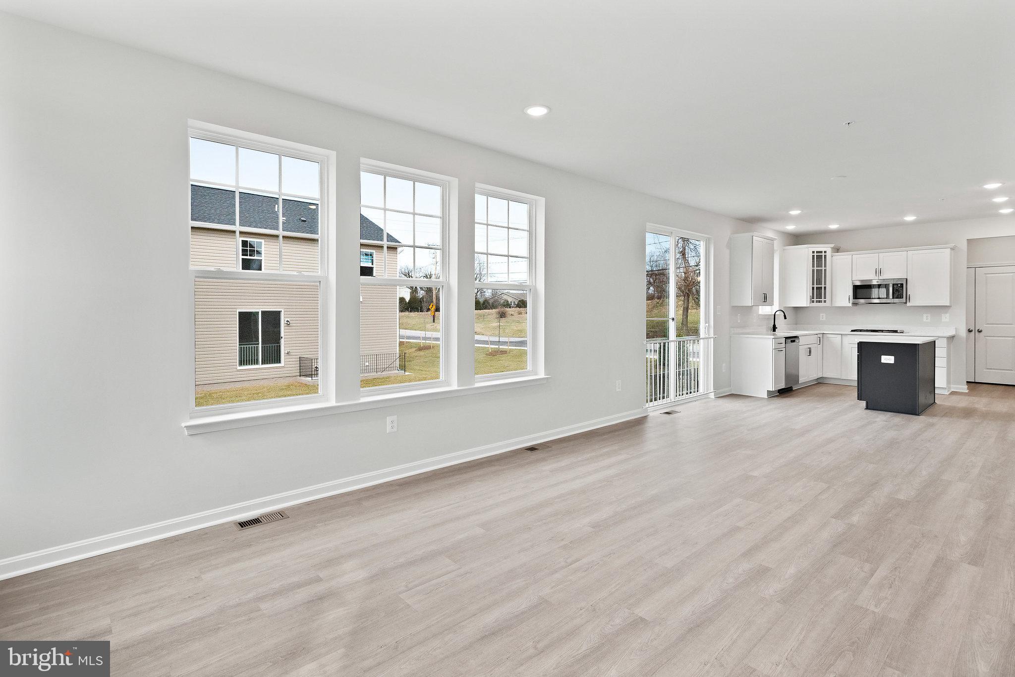 6325 Taylor Acres Road Hanover, MD 21076 - Photo 10 of 48 Great room