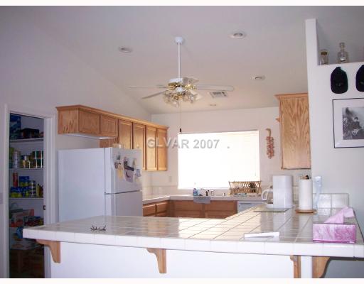 620 East Gamebird Road Pahrump, NV 89048 - Photo 3 of 8 Kitchen.