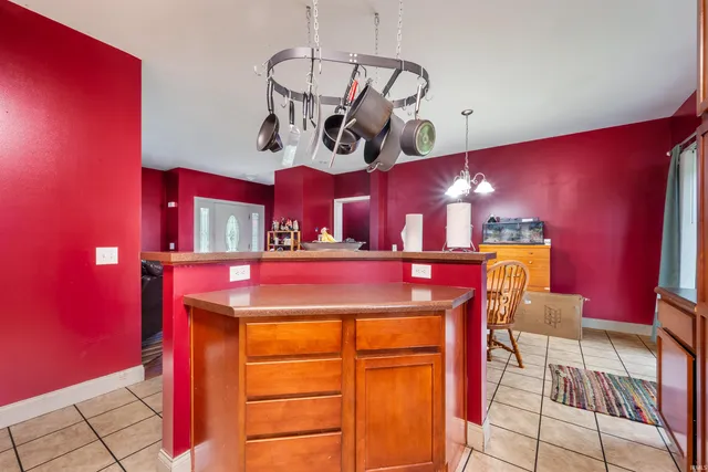 $320,000 | 2325 North Huntington Road, Marion, IN 46952