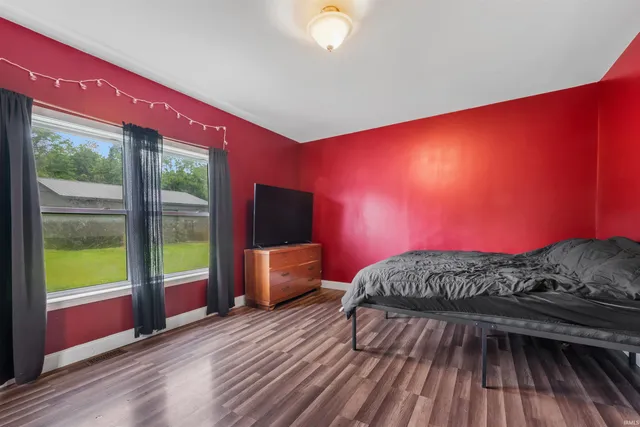 $320,000 | 2325 North Huntington Road, Marion, IN 46952