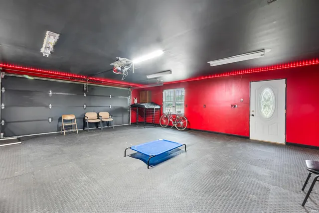 $320,000 | 2325 North Huntington Road, Marion, IN 46952