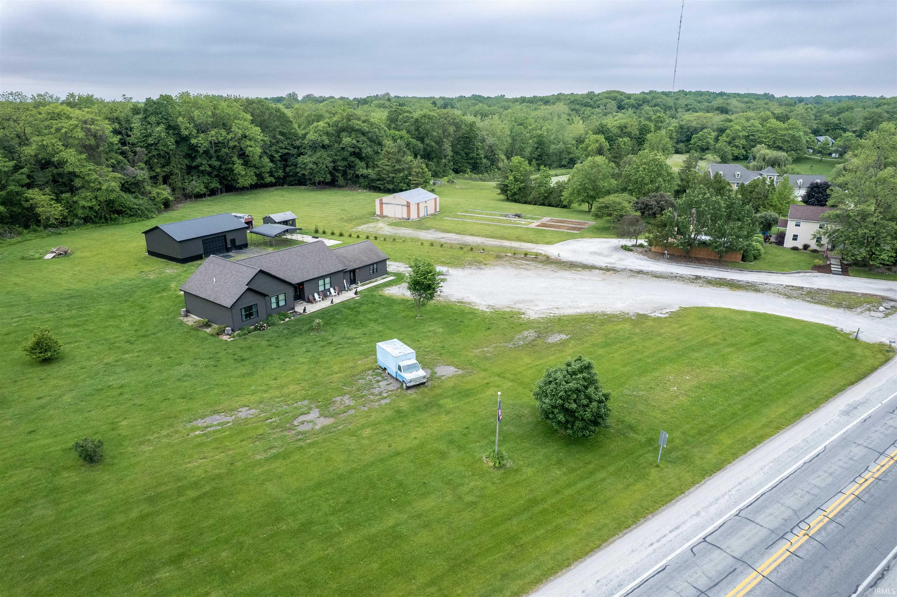 2325 North Huntington Road Marion, IN 46952 - Photo 6 of 30