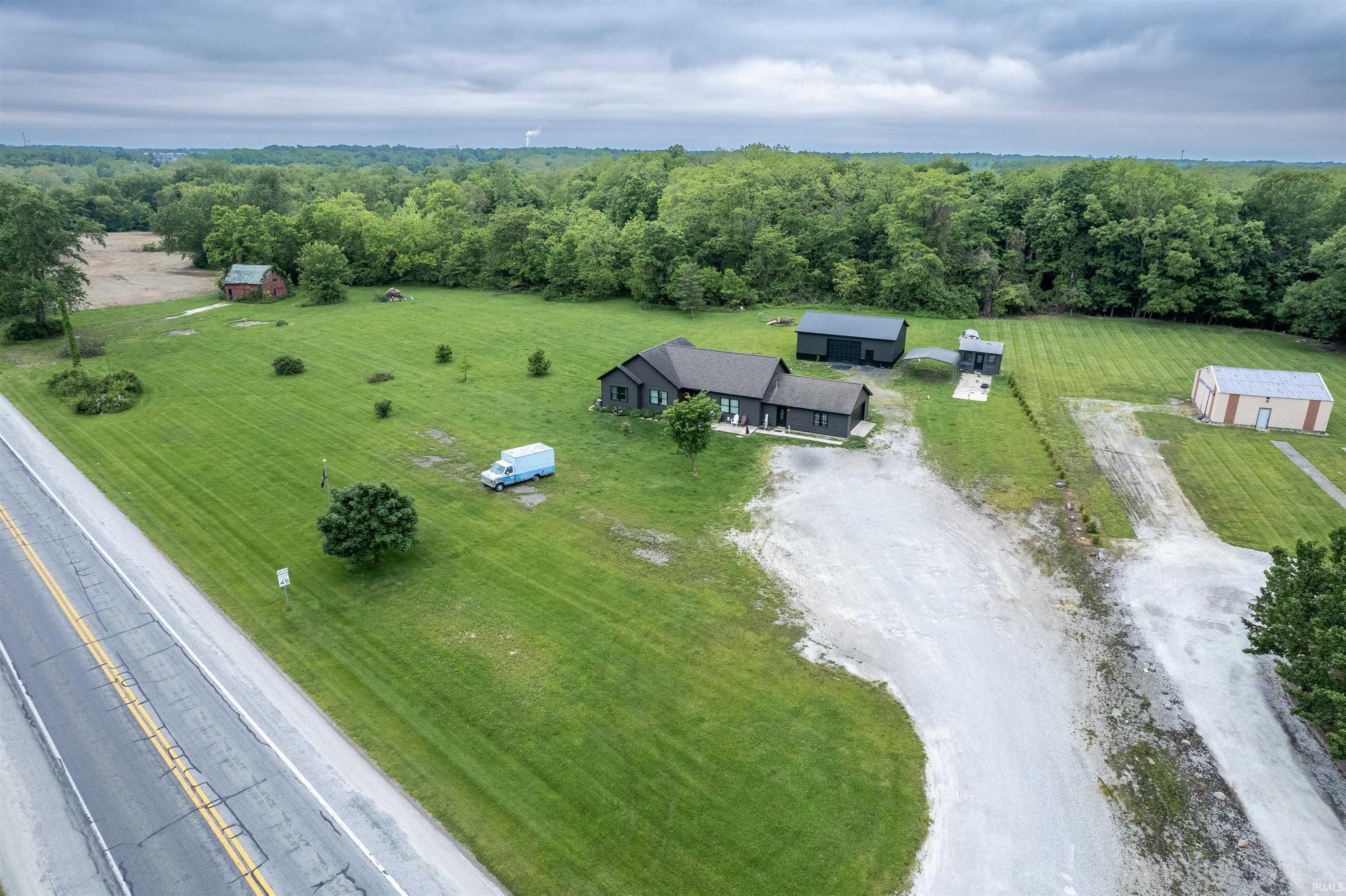 2325 North Huntington Road Marion, IN 46952 - Photo 7 of 30