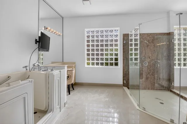 $925,000 | 6940 Balboa Island Court, Delray Beach, FL 33446