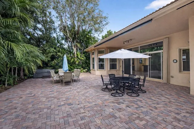 $925,000 | 6940 Balboa Island Court, Delray Beach, FL 33446