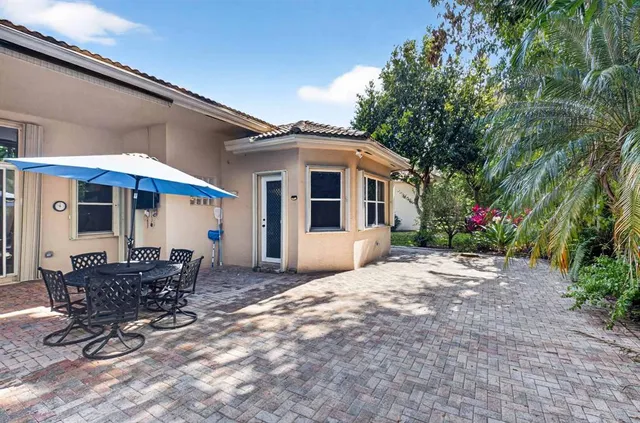 $925,000 | 6940 Balboa Island Court, Delray Beach, FL 33446