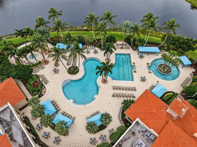 $925,000 | 6940 Balboa Island Court, Delray Beach, FL 33446