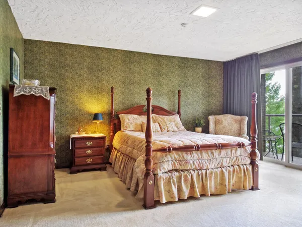 $3,750,000 | 60 Abena Shore, Belgrade, ME 04917