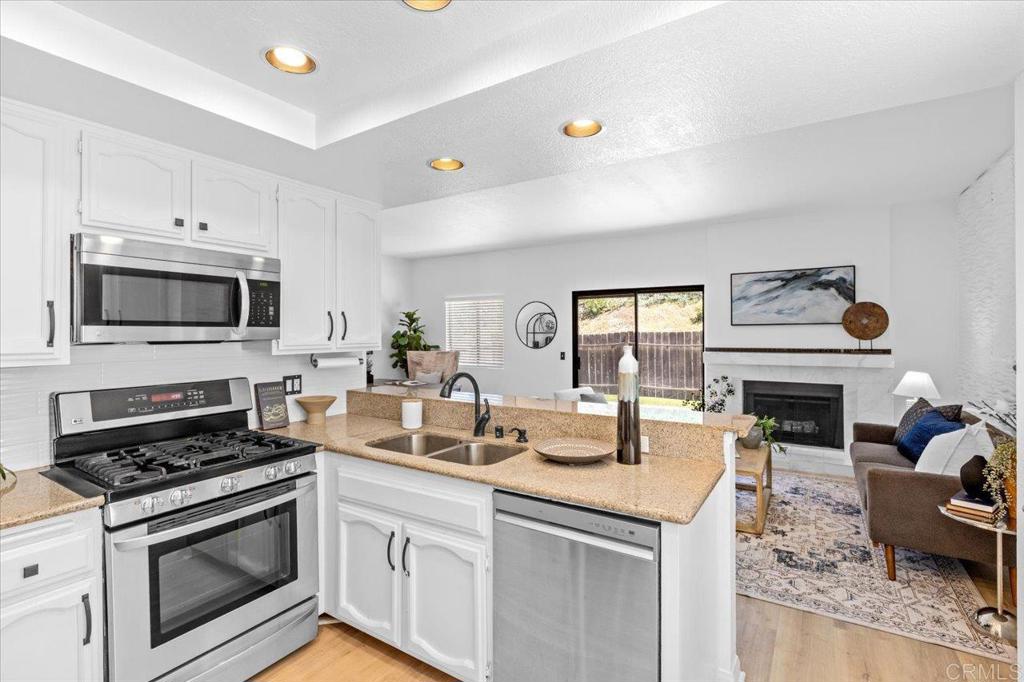 11414 Madera Rosa Way San Diego, CA 92124 - Photo 13 of 35