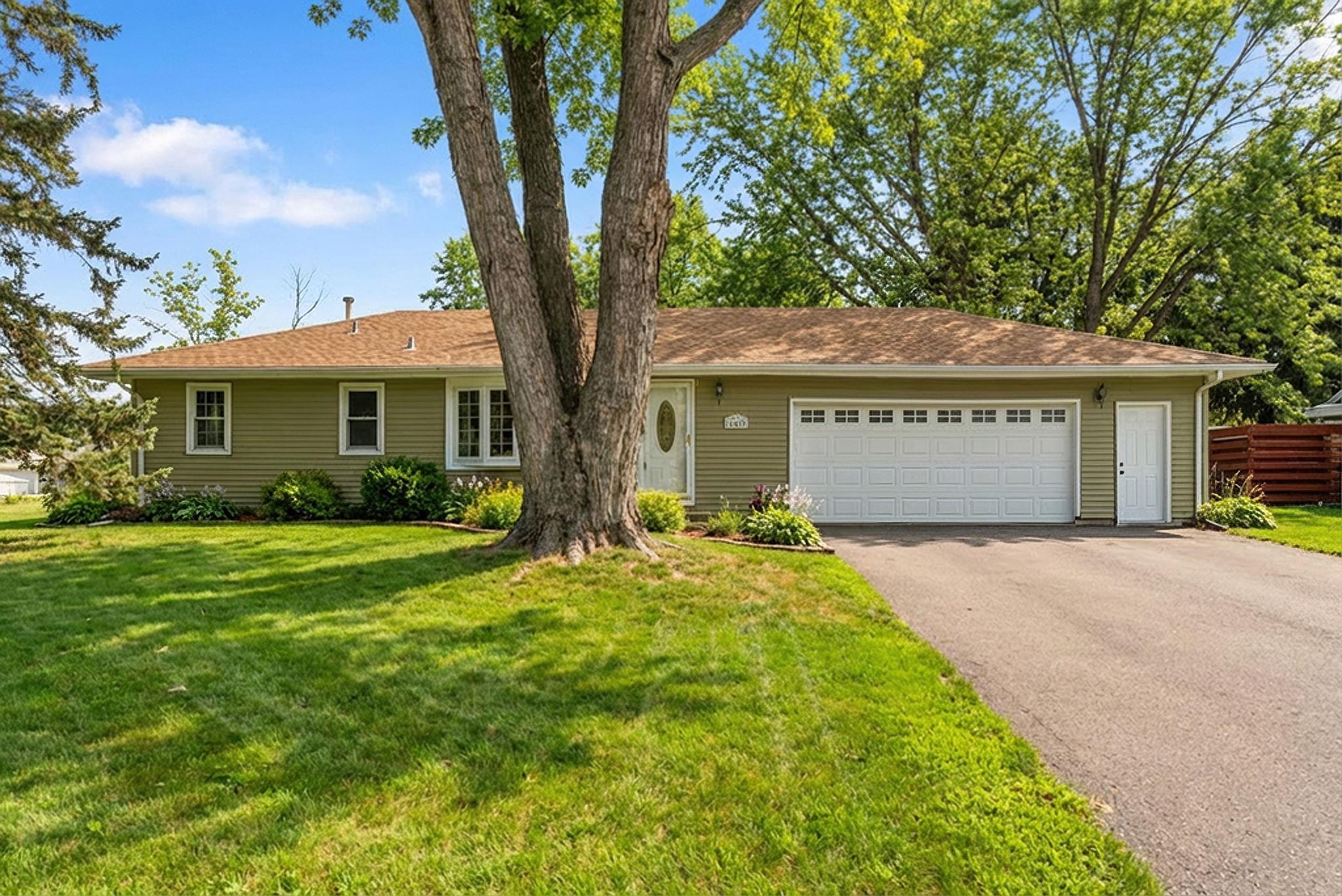 10409 Zion Street Northwest Coon Rapids, MN 55433 - Photo 1 of 25