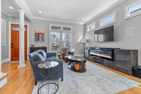 $1,250,000 | 1705 5th Avenue North, Nashville, TN 37208