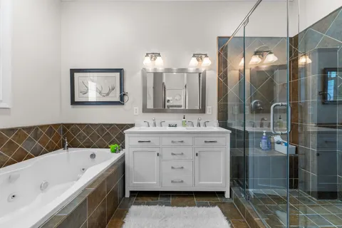 $1,250,000 | 1705 5th Avenue North, Nashville, TN 37208