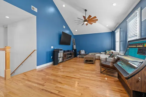 $1,250,000 | 1705 5th Avenue North, Nashville, TN 37208