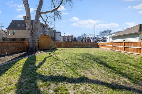 $1,250,000 | 1705 5th Avenue North, Nashville, TN 37208