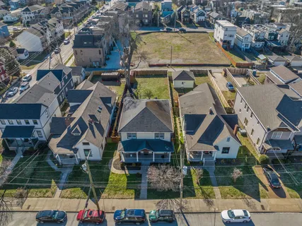 $1,250,000 | 1705 5th Avenue North, Nashville, TN 37208