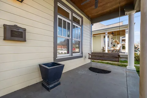 $1,250,000 | 1705 5th Avenue North, Nashville, TN 37208