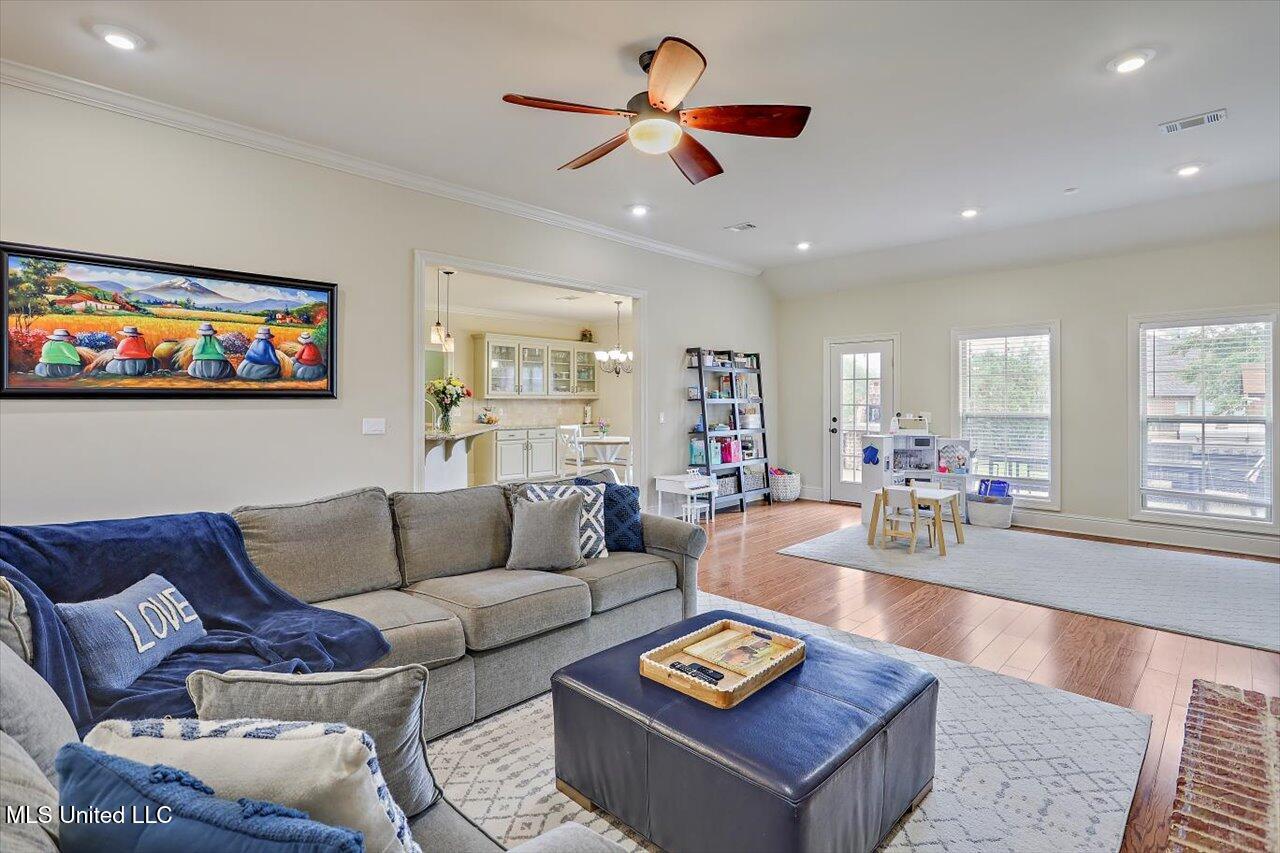 208 Grand Oak Boulevard Clinton, MS 39056 - Photo 12 of 37 10-208 Grand Oak Blvd