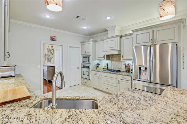 $462,000 | 208 Grand Oak Boulevard, Clinton, MS 39056