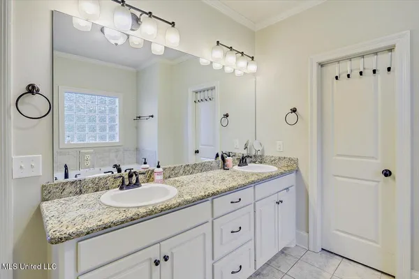 $462,000 | 208 Grand Oak Boulevard, Clinton, MS 39056