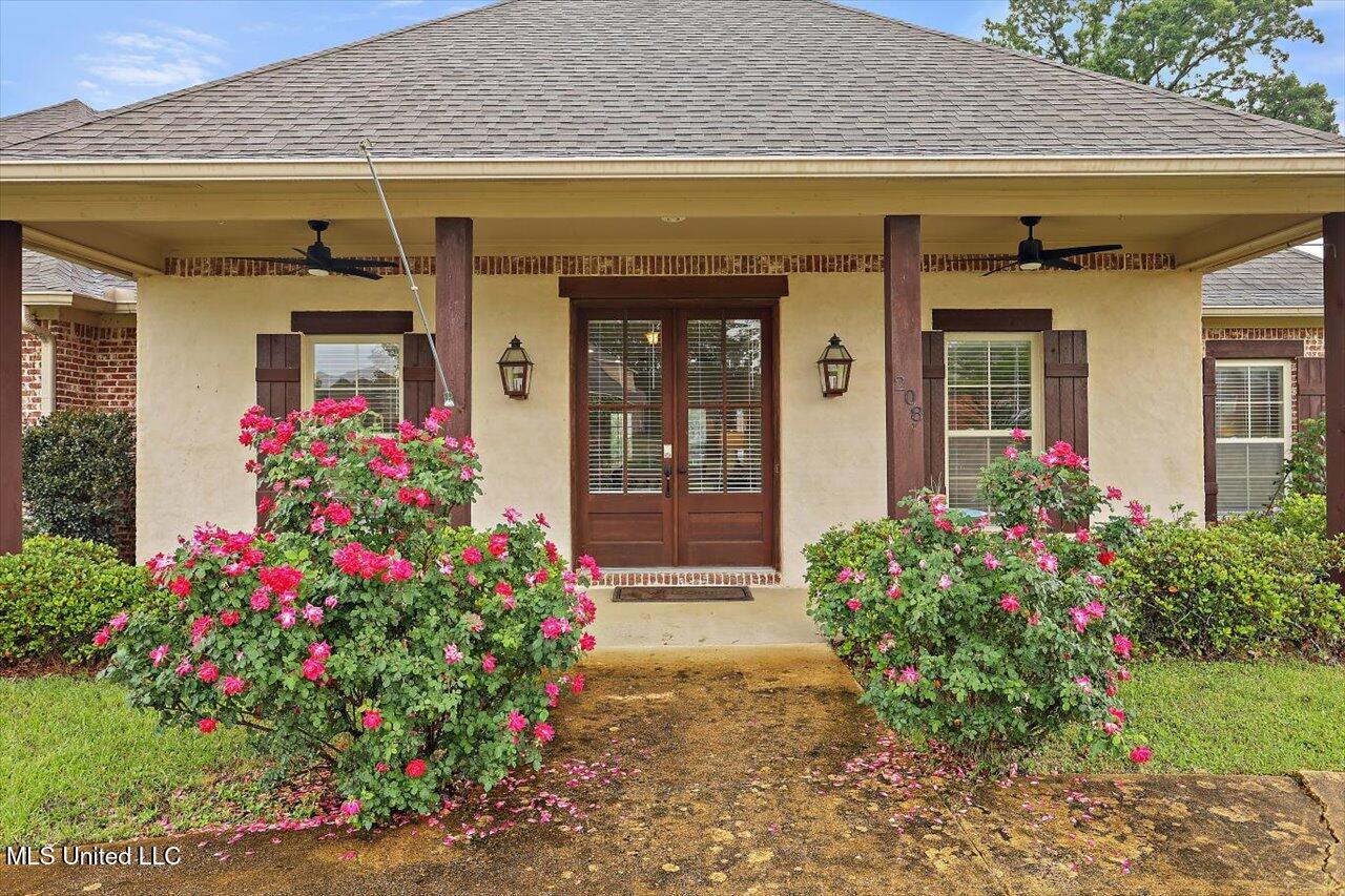 208 Grand Oak Boulevard Clinton, MS 39056 - Photo 4 of 37 05-208 Grand Oak Blvd