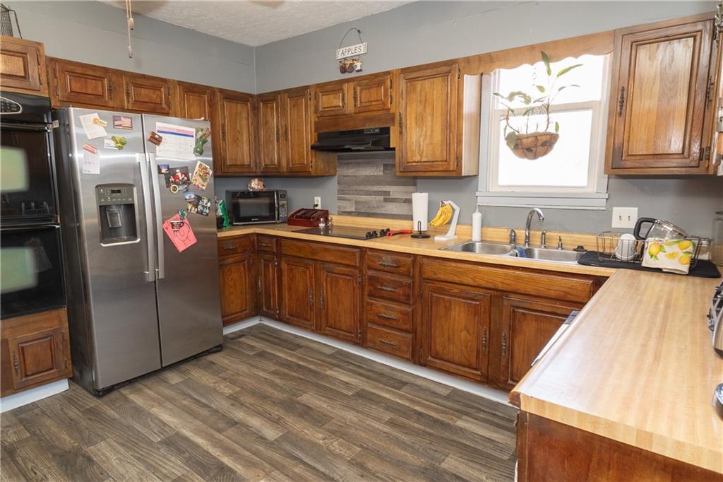 703 East 4th Street Cherryvale, KS 67335 - Photo 16 of 40