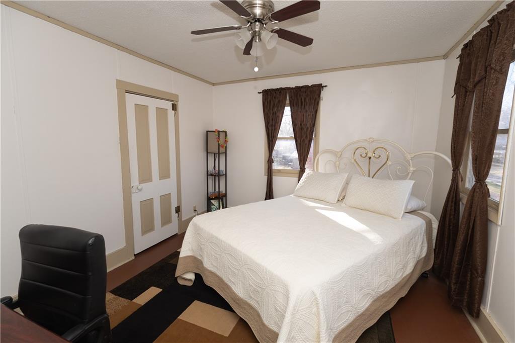 703 East 4th Street Cherryvale, KS 67335 - Photo 22 of 40