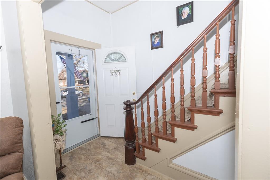 703 East 4th Street Cherryvale, KS 67335 - Photo 6 of 40