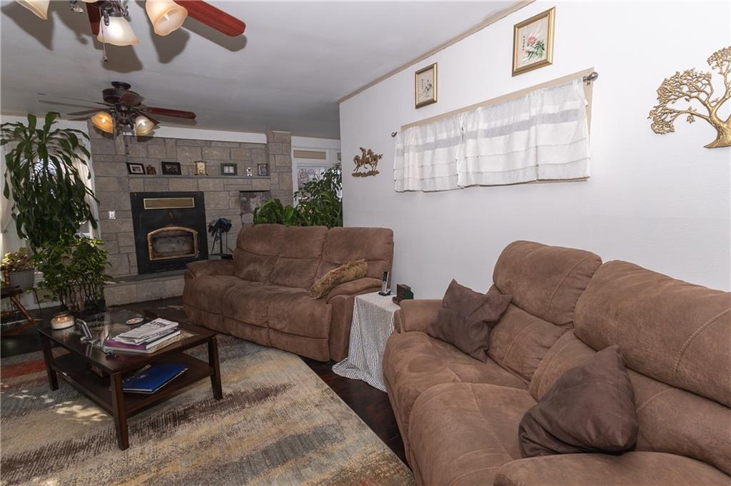 703 East 4th Street Cherryvale, KS 67335 - Photo 7 of 40