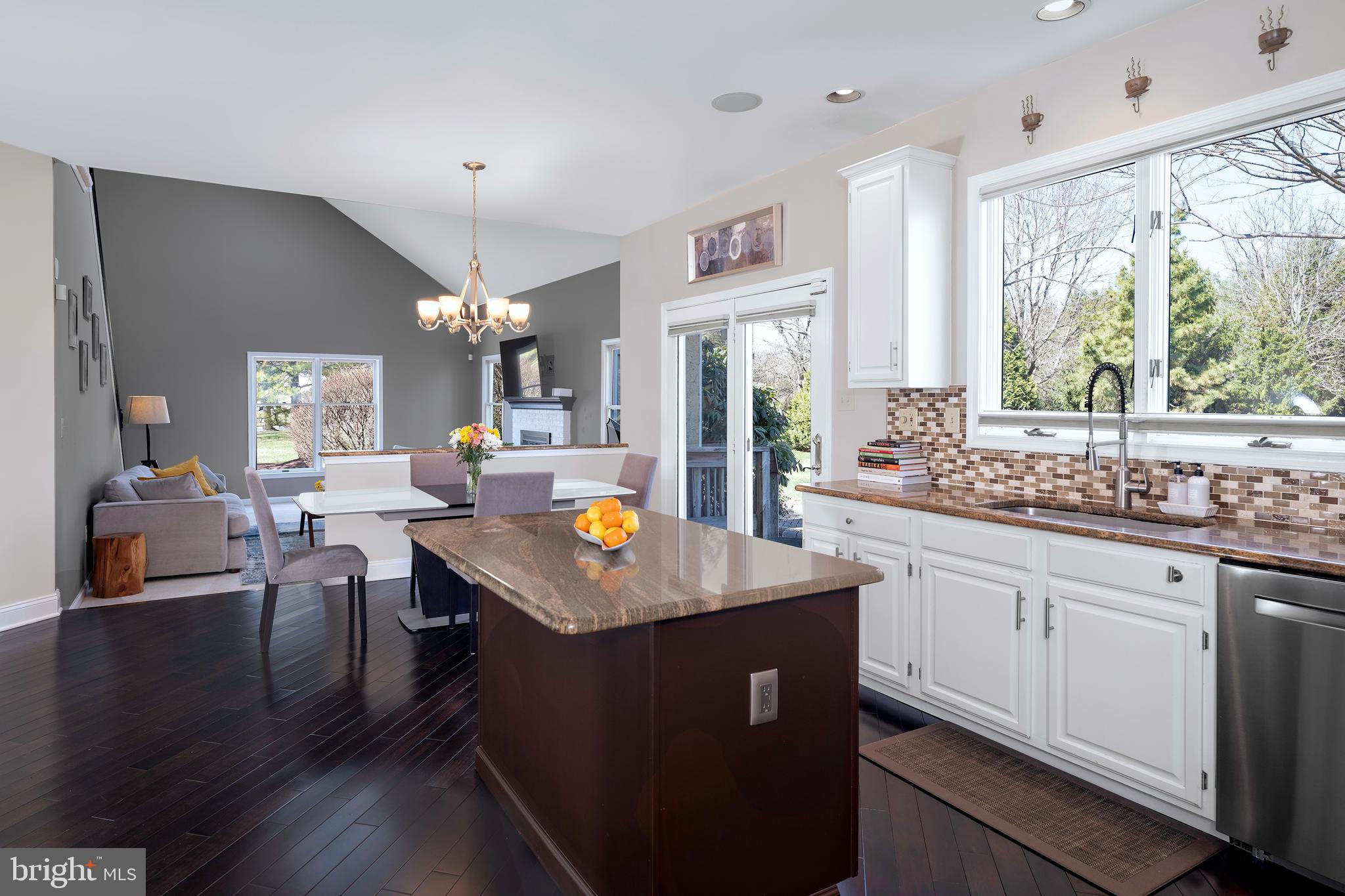 41 Reed Drive South West Windsor, NJ 08550 - Photo 10 of 31