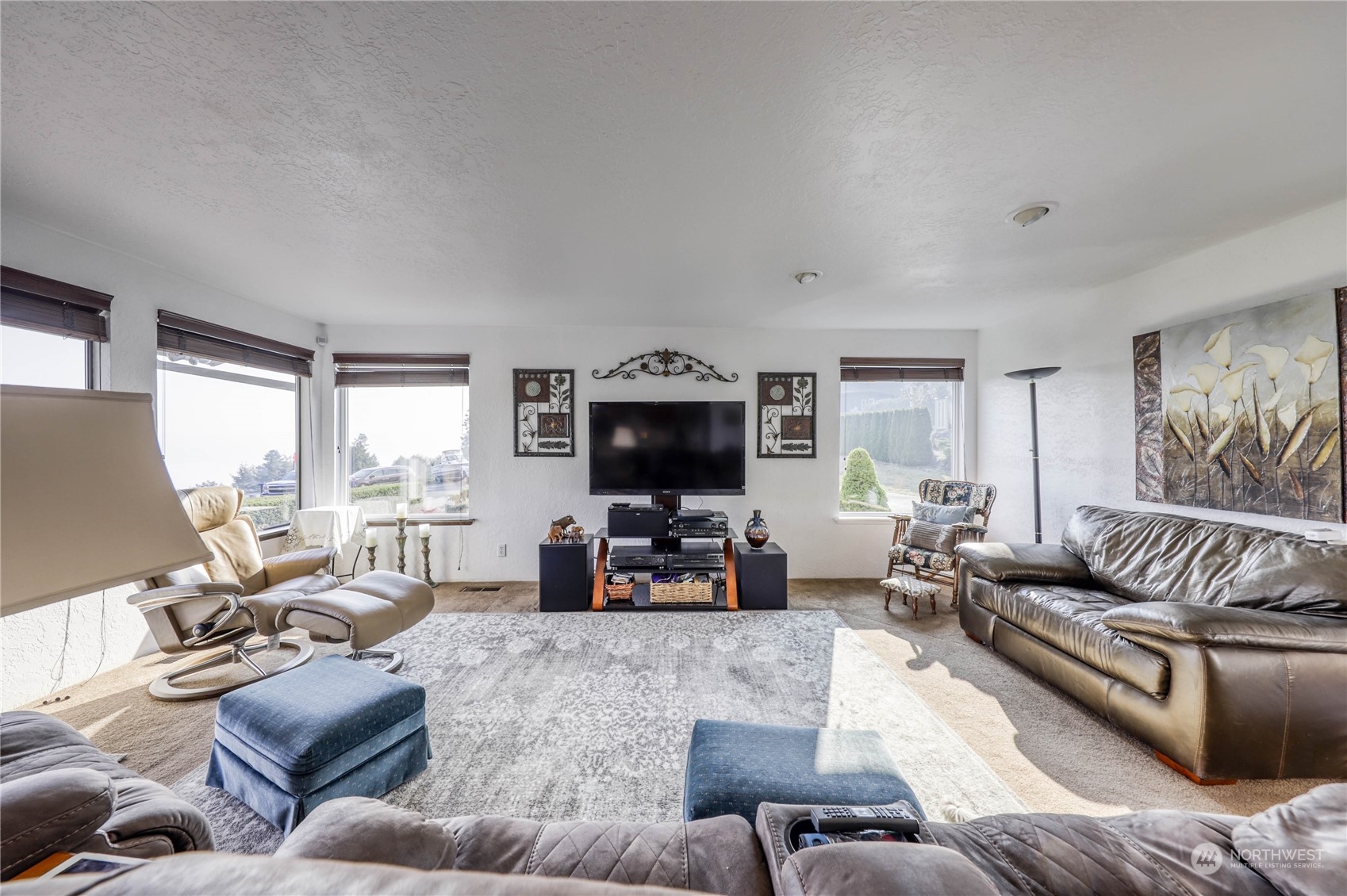 3675 Northeast Ridgeview Place Bremerton, WA 98310 - Photo 13 of 35 Gallery Image 13