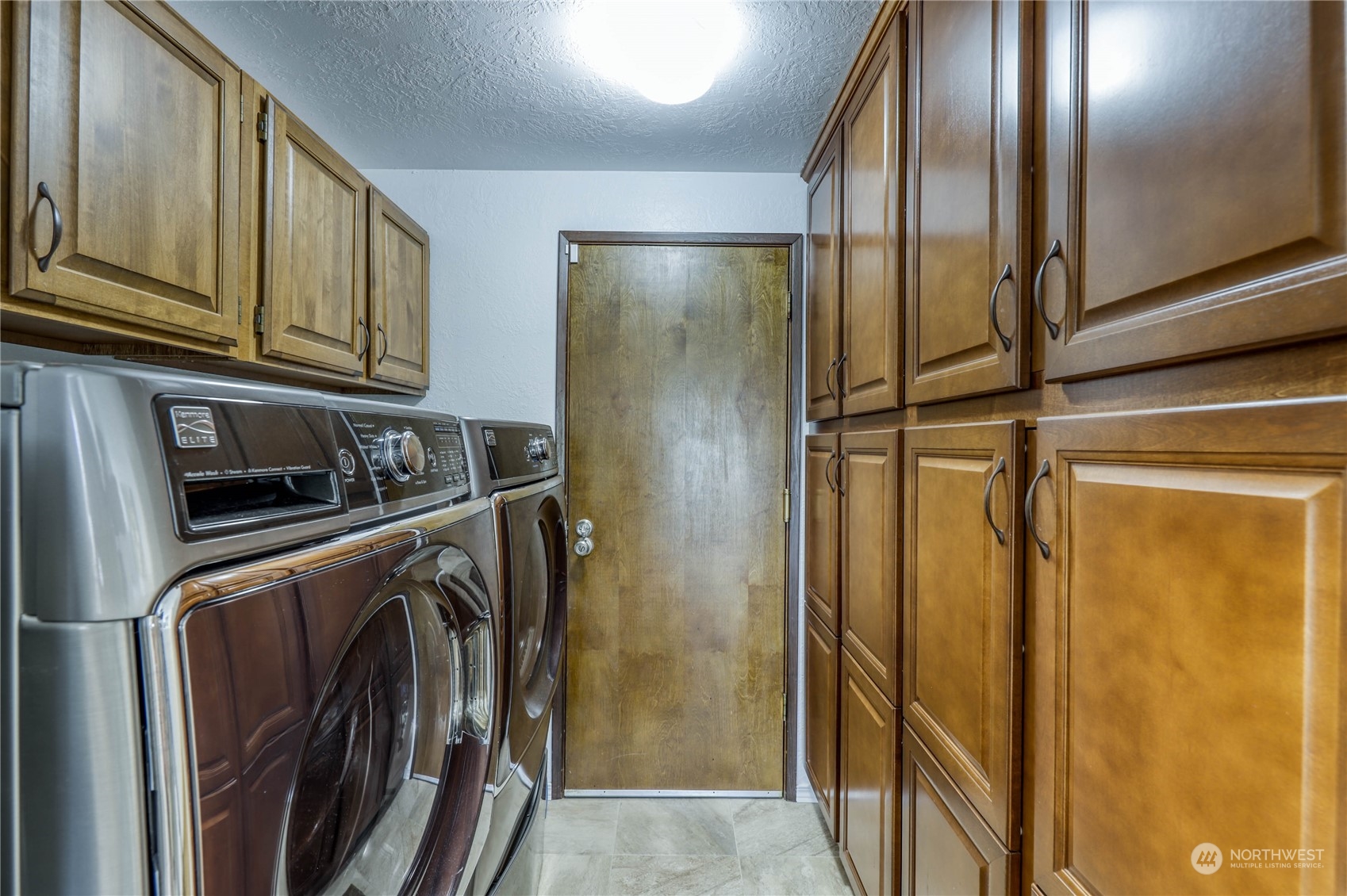 3675 Northeast Ridgeview Place Bremerton, WA 98310 - Photo 20 of 35 Gallery Image 20
