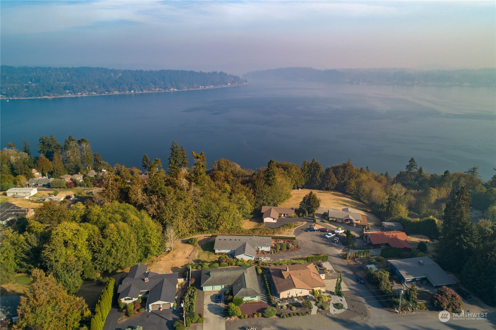 3675 Northeast Ridgeview Place Bremerton, WA 98310 - Photo 2 of 35 Gallery Image 2