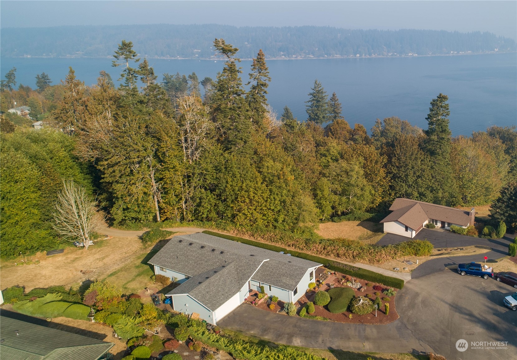 3675 Northeast Ridgeview Place Bremerton, WA 98310 - Photo 5 of 35 Gallery Image 5