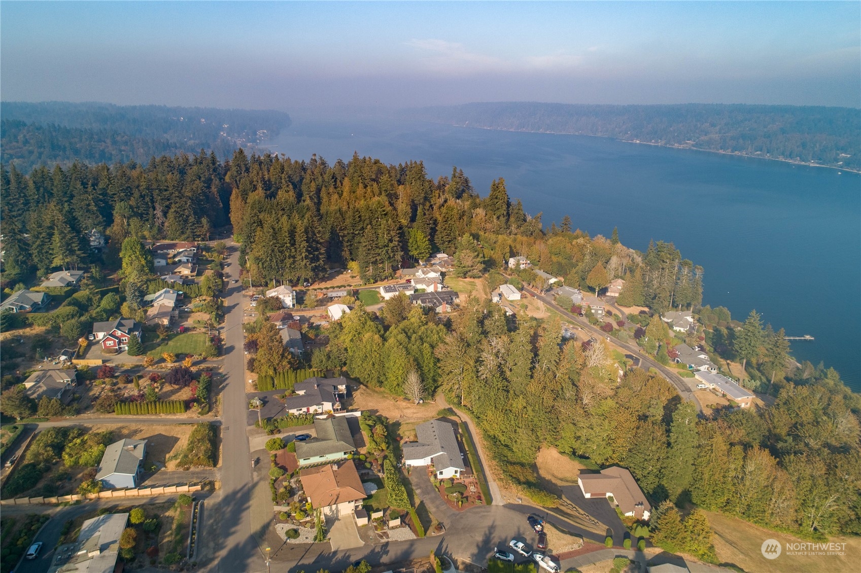 3675 Northeast Ridgeview Place Bremerton, WA 98310 - Photo 6 of 35 Gallery Image 6