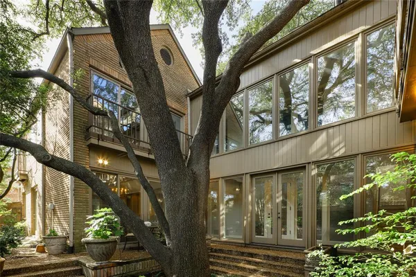 $1,399,000 | 7 Glenchester Court, Dallas, TX 75225
