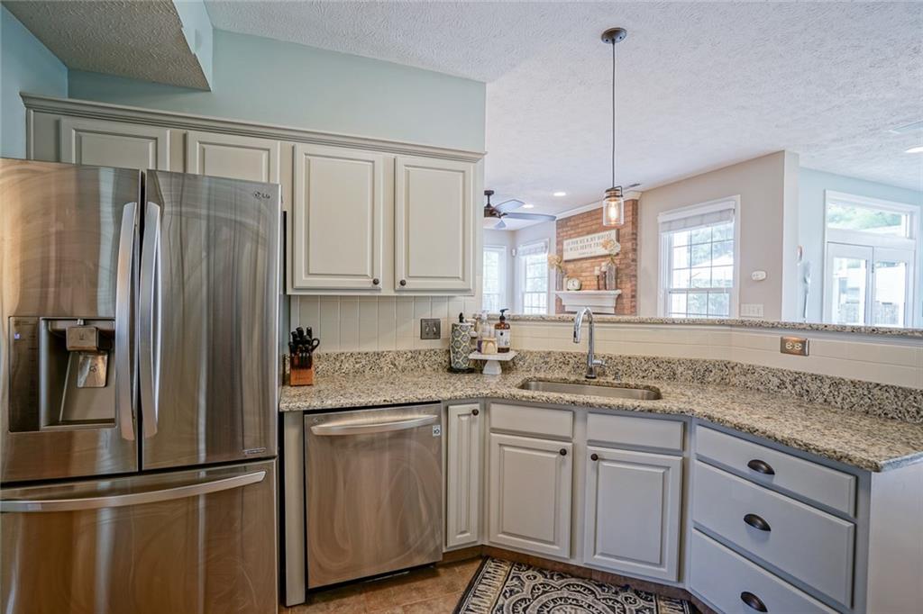14545 Cherry Ridge Road Carmel, IN 46033 - Photo 6 of 39 Gallery Image 6